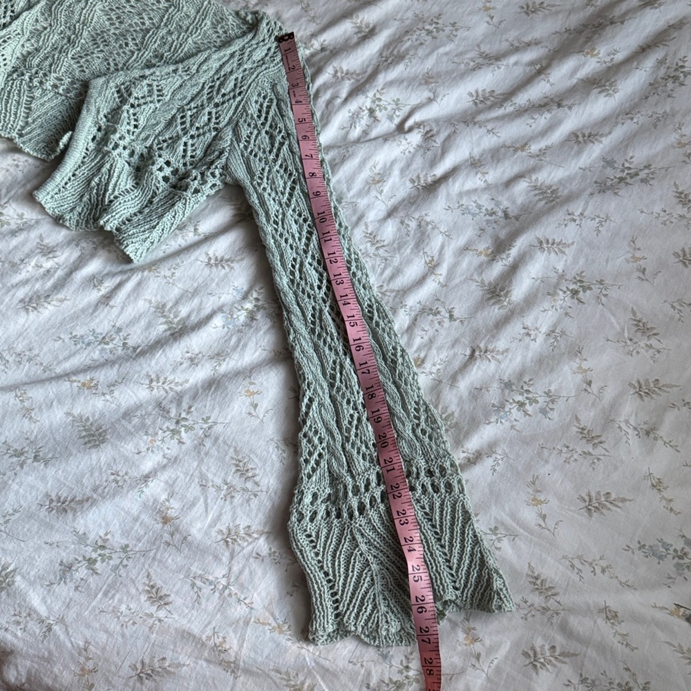 Green crochet cropped cardigan size small in great condition - Picture 4 of 5